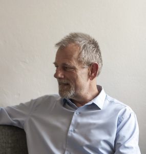 Få ro på bolden med professionel stressbehandling i hele Slagelse kommune. Stresscoach Ulf Larsen hjælper dig hele vejen igennem dit stressforløb, så kommer ordentligt ud på den anden side.